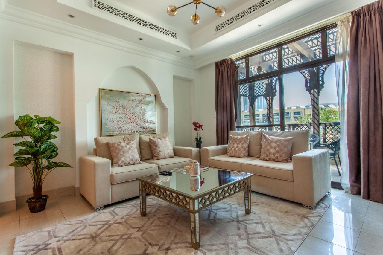 Bnbmehomes - Traditional Meets Modern In Downtown - 5041 Дубай Экстерьер фото